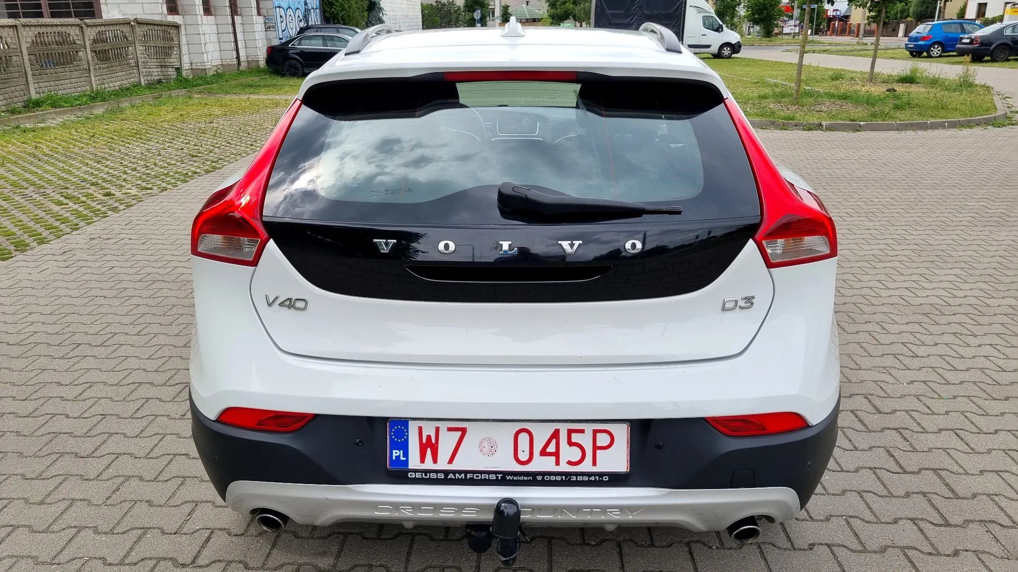 Volvo V40 Cross Country 2,0 D3 150 KM *VEBASTO*Alu* Czujniki*Grzana szyba**