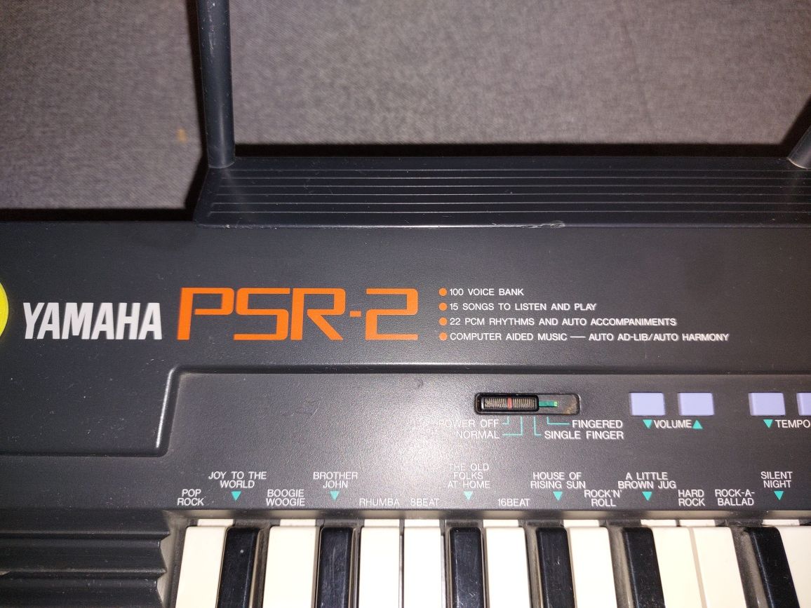 Keyboard vintage Yamaha PSR-2
