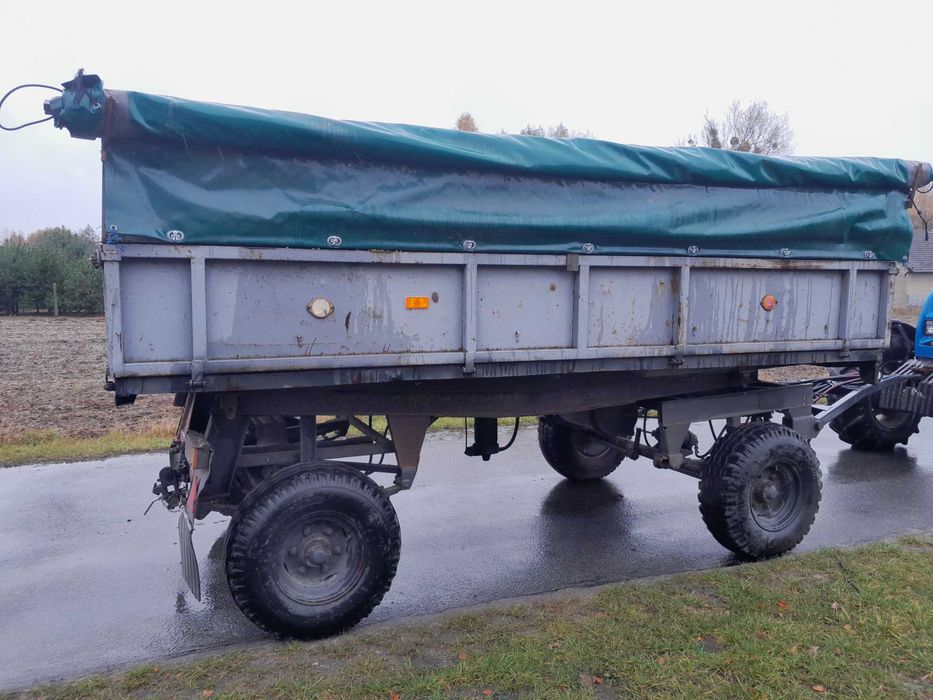 Przyczepa wywrotka D47 rolnicza
