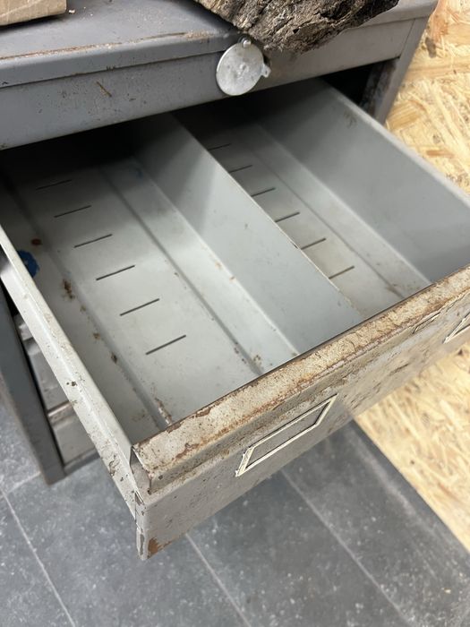 Ящик для інструмента , шафа  металева, верстак