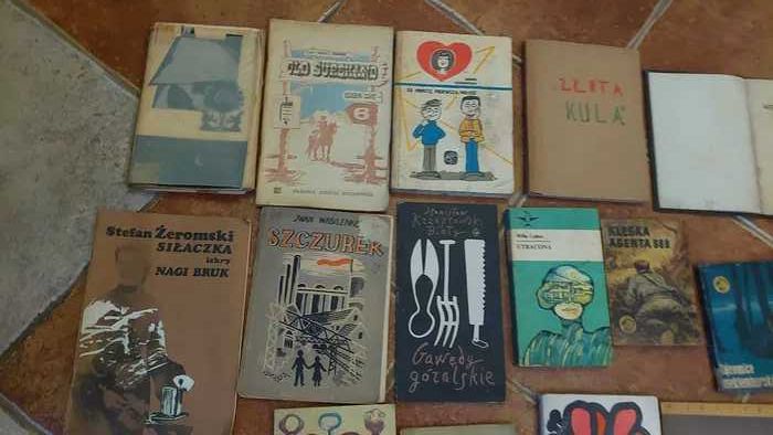 Książki 19 sztuk obyczajowe klasyczne opowiadania PRL zestaw kolekcja
