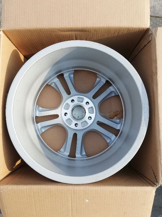 Oryginalne Alufelgi Audi A4 A5 A6 Nowe 5x112 Felgi 18