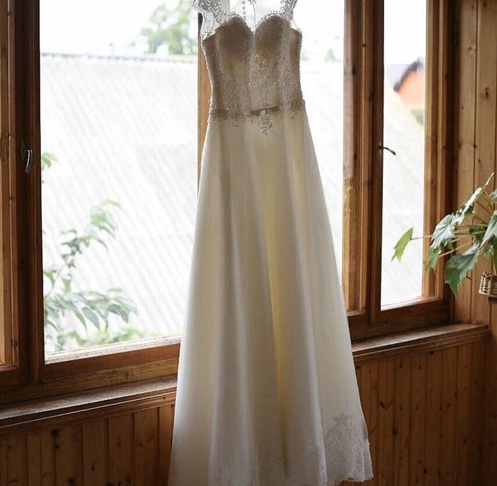 Вишукана весільна сукня Joanna Sposa