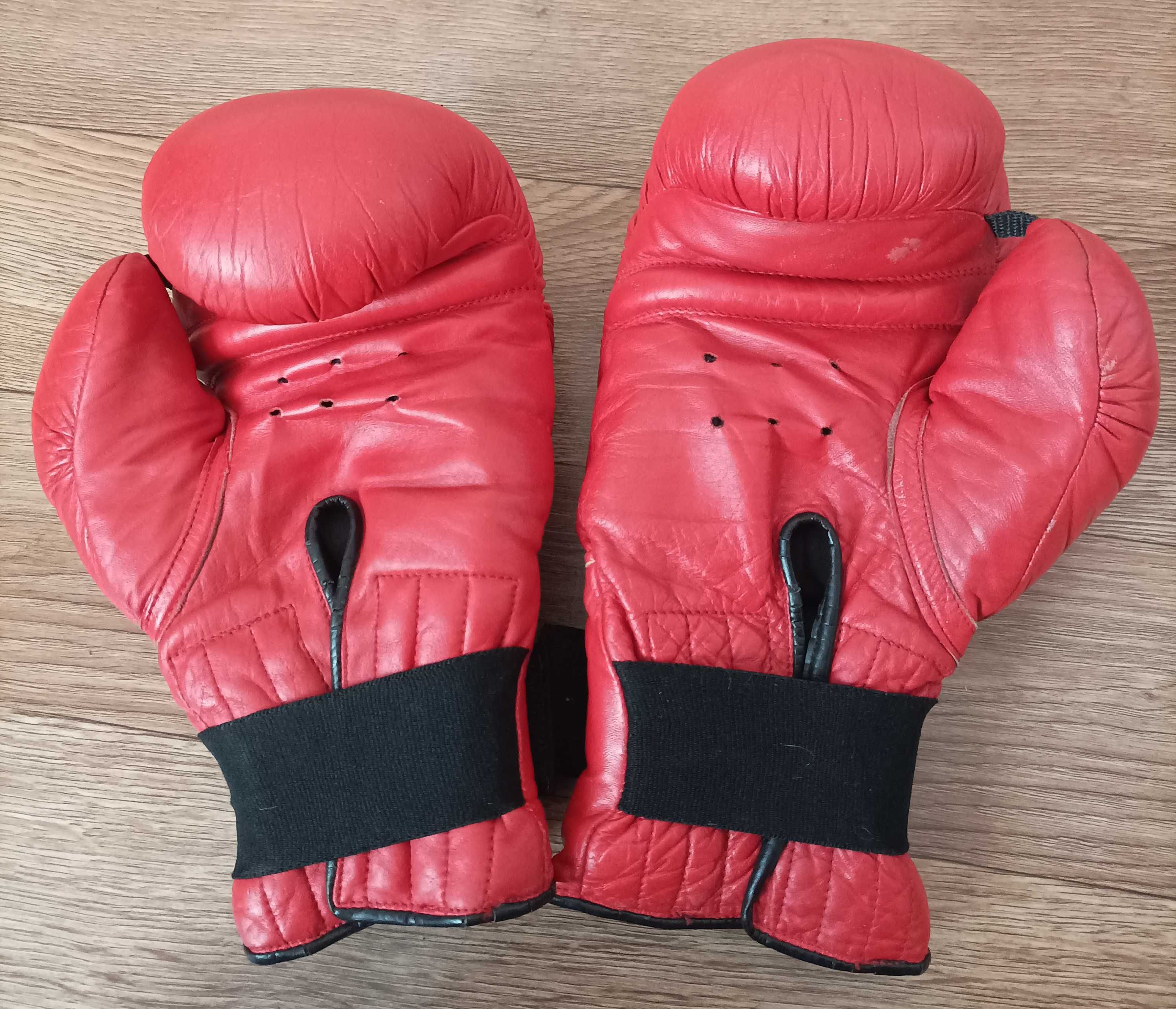Перчатки боксерские продам