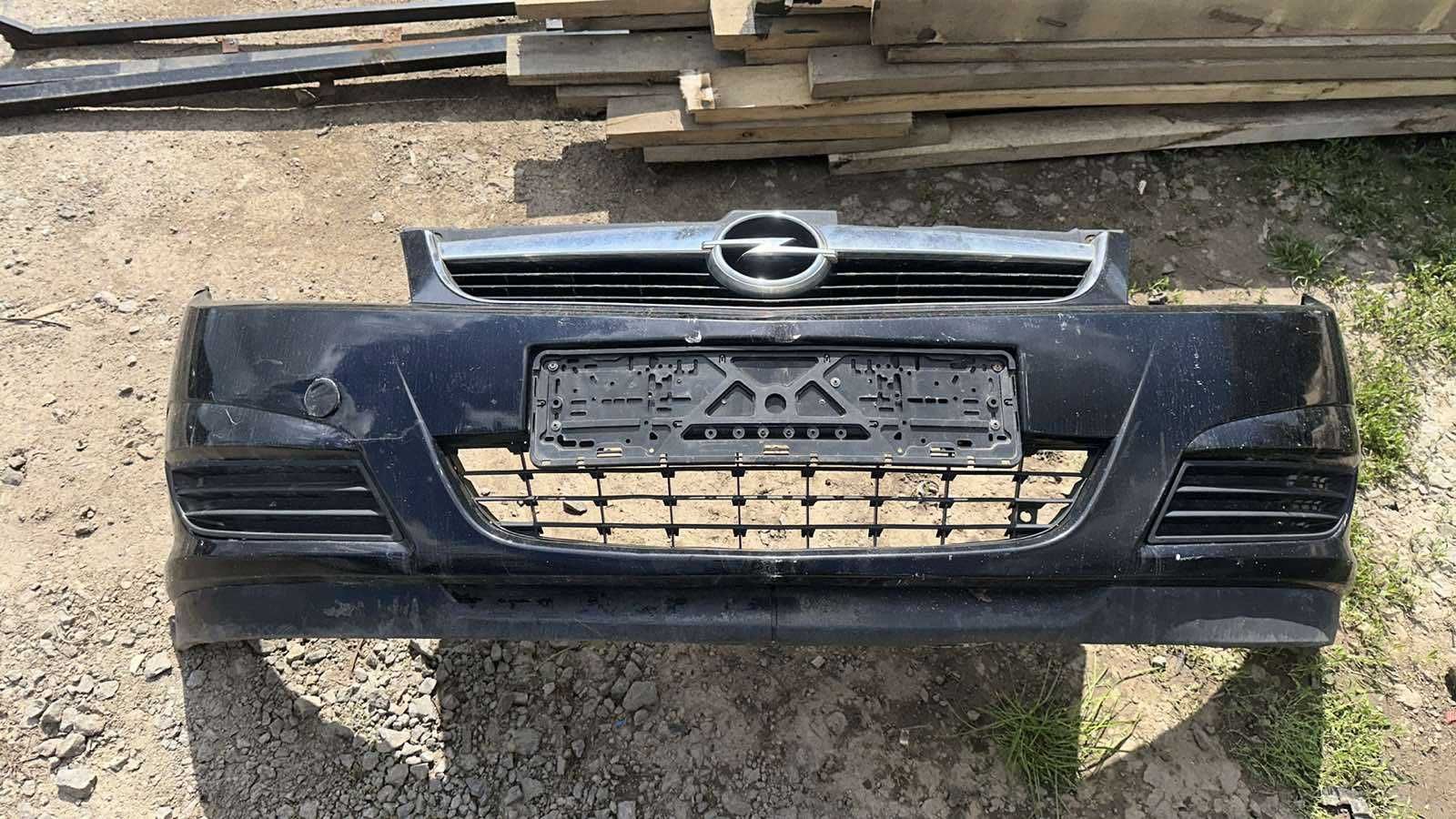 Передний бампер Opel Vectra C рестайл, туманки, губа, решетки