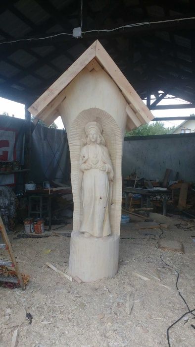 Kapliczka Maryja Matka Boska Boża drewno rzeźba