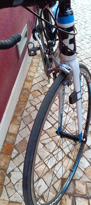 Bicicleta Cube Agree gtc race