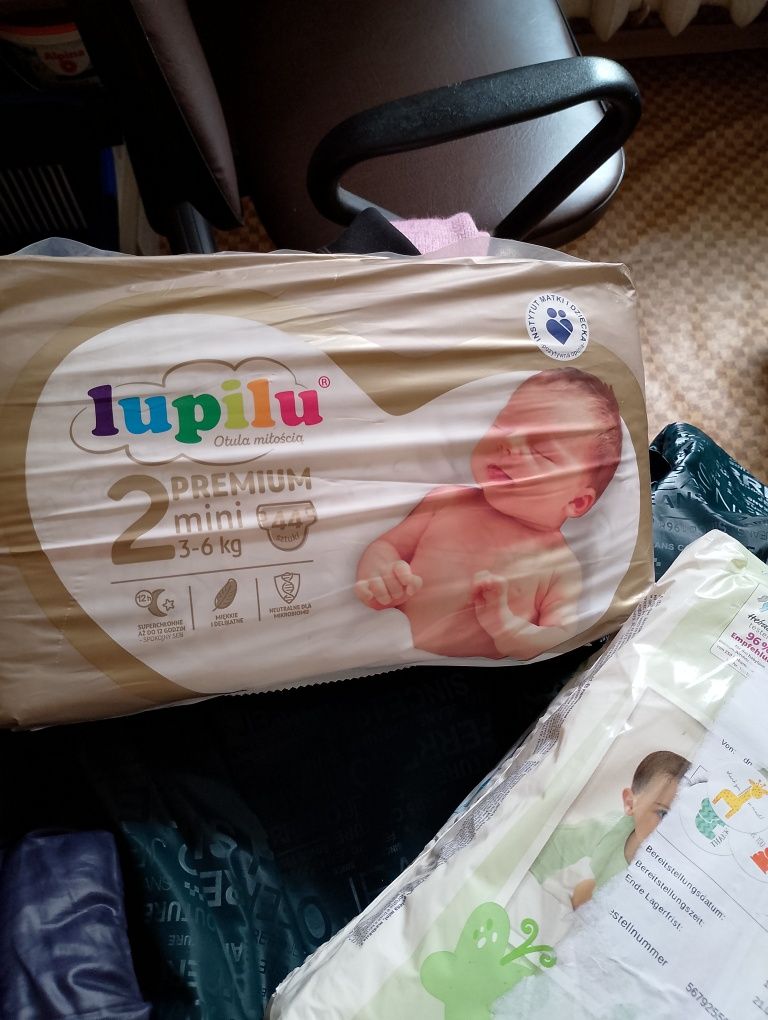 Продам памперсы 1 и 2, цена договорная