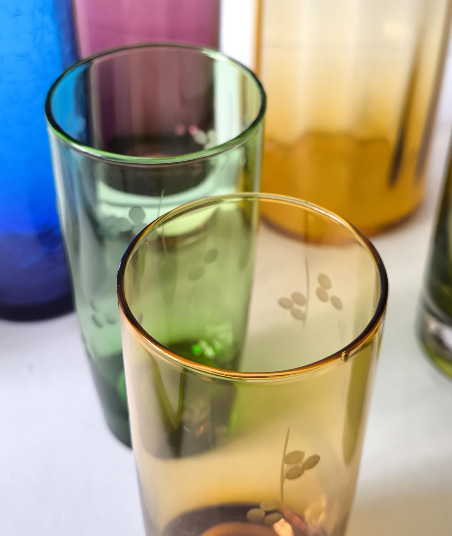 Piękne stare kolorowe szkło szklanka zielona + żolta gratis