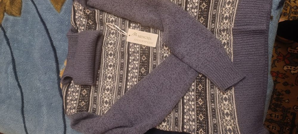 Свитер  теплый 46-48