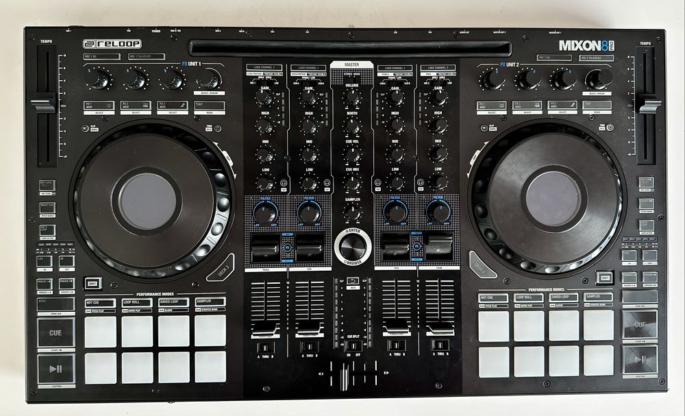 Reloop Mixon 8 pro