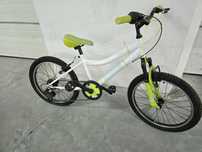 Bicicleta 20 pulgadas. Como nova. Muito pouco utilizada.