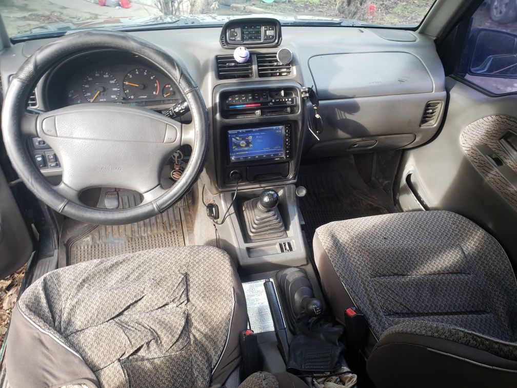 Suzuki Vitara 1.6 бензин