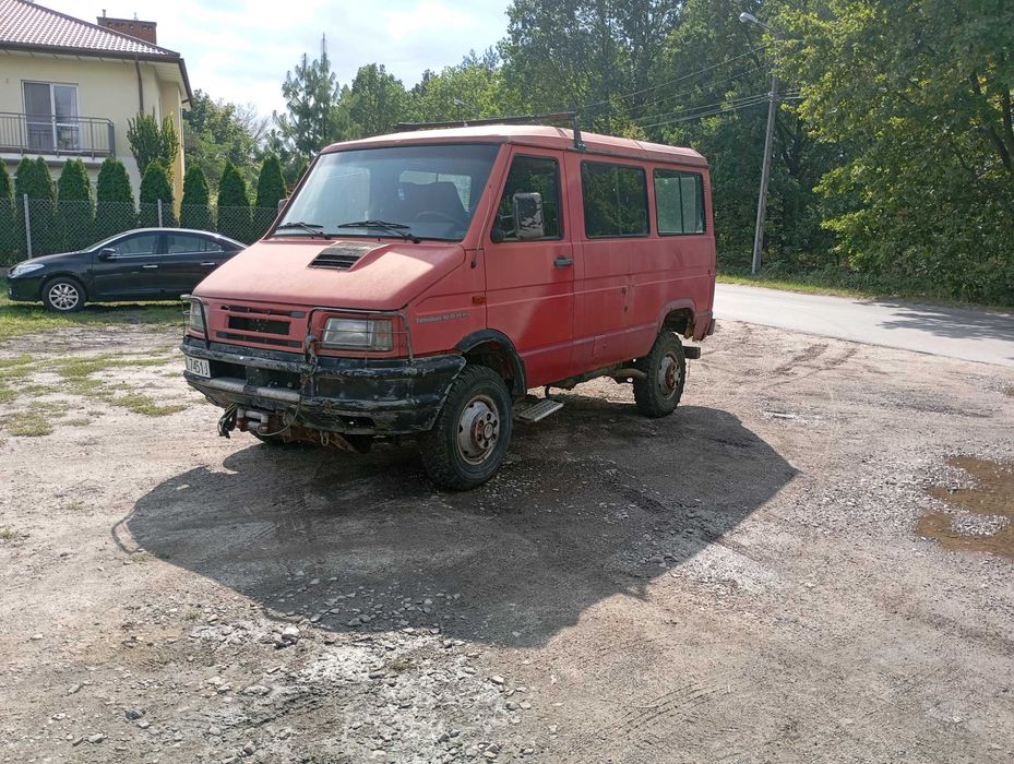 Iveco Daily 40-10 4x4 6 osób