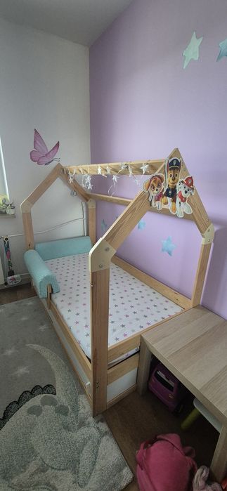 Łóżko dziecięce domek