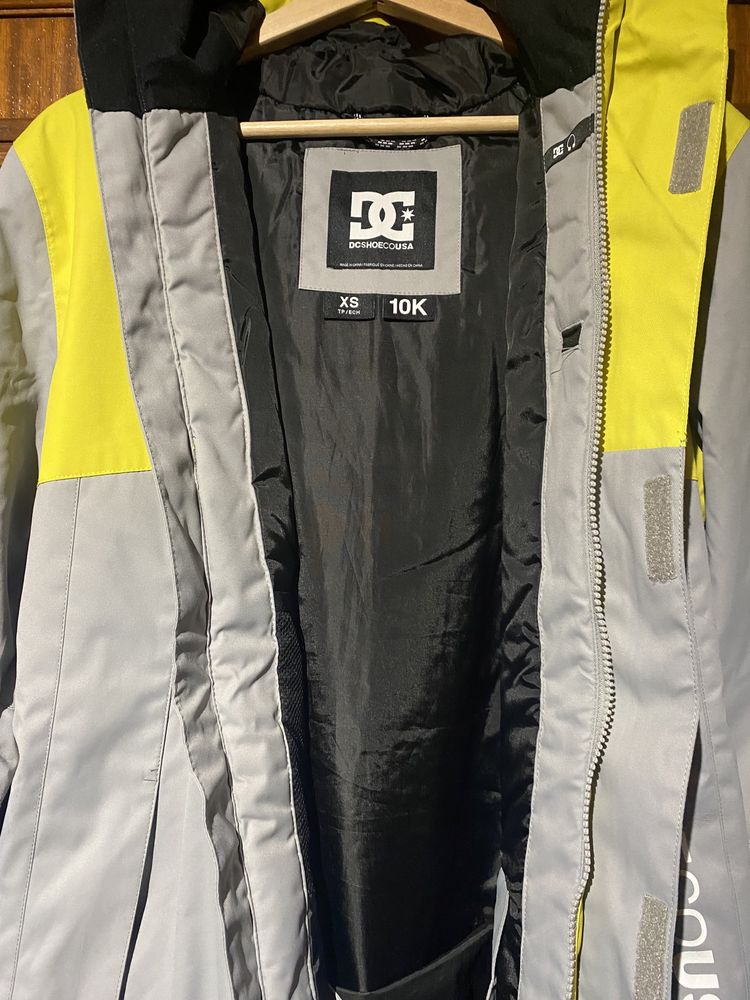 DC snowboard jacket