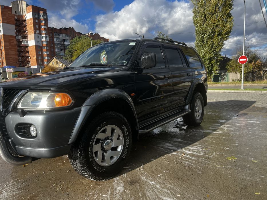Продом Міцубісі поджеро спорт 1