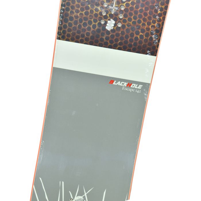 Deska snowboardowa BLACKHOLE ESCAPE 142 cm z wiązaniami NOWA!