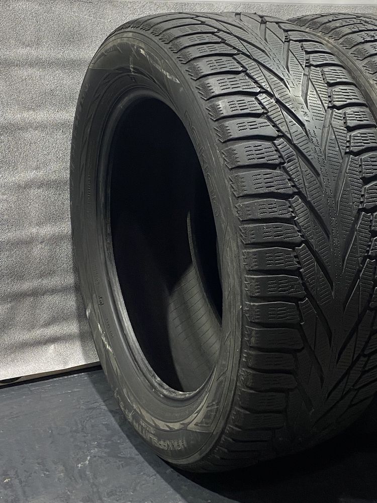 Зимова резина Nokian 275/50 R20