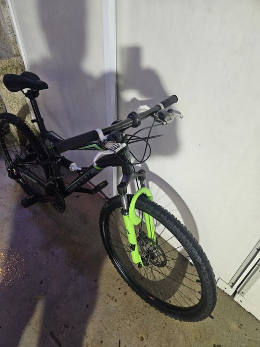 Vendo duas bicicletas de senhora e homem