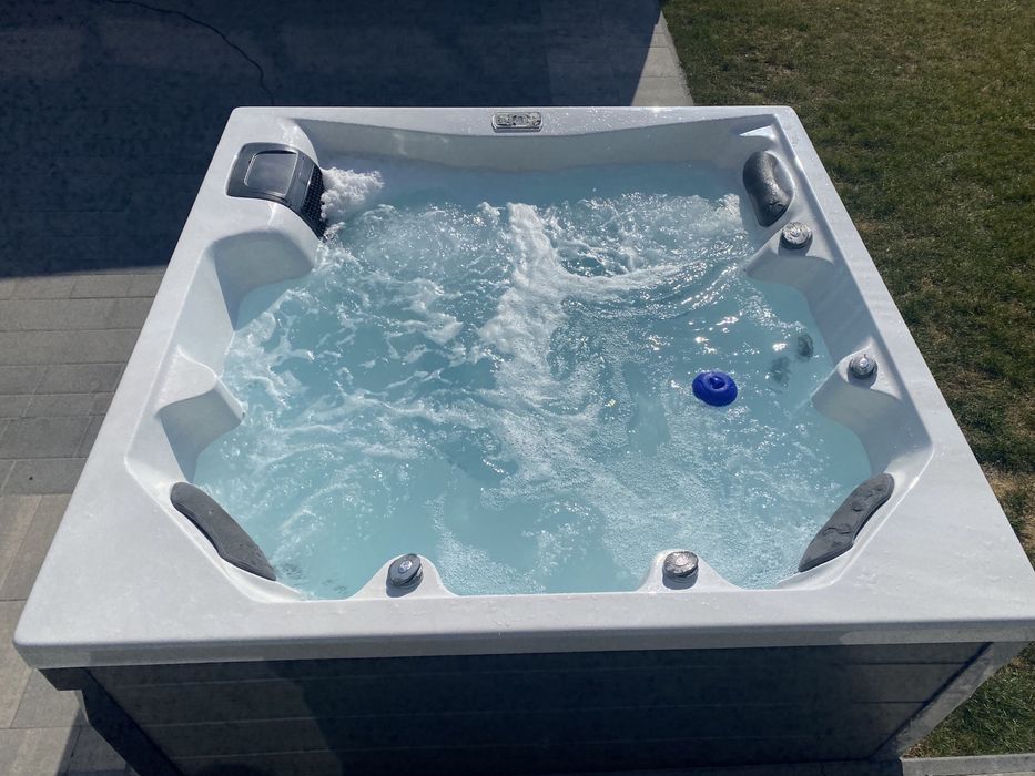 JACUZZI AWT IN-401 EcoModel ECO 6osobowe