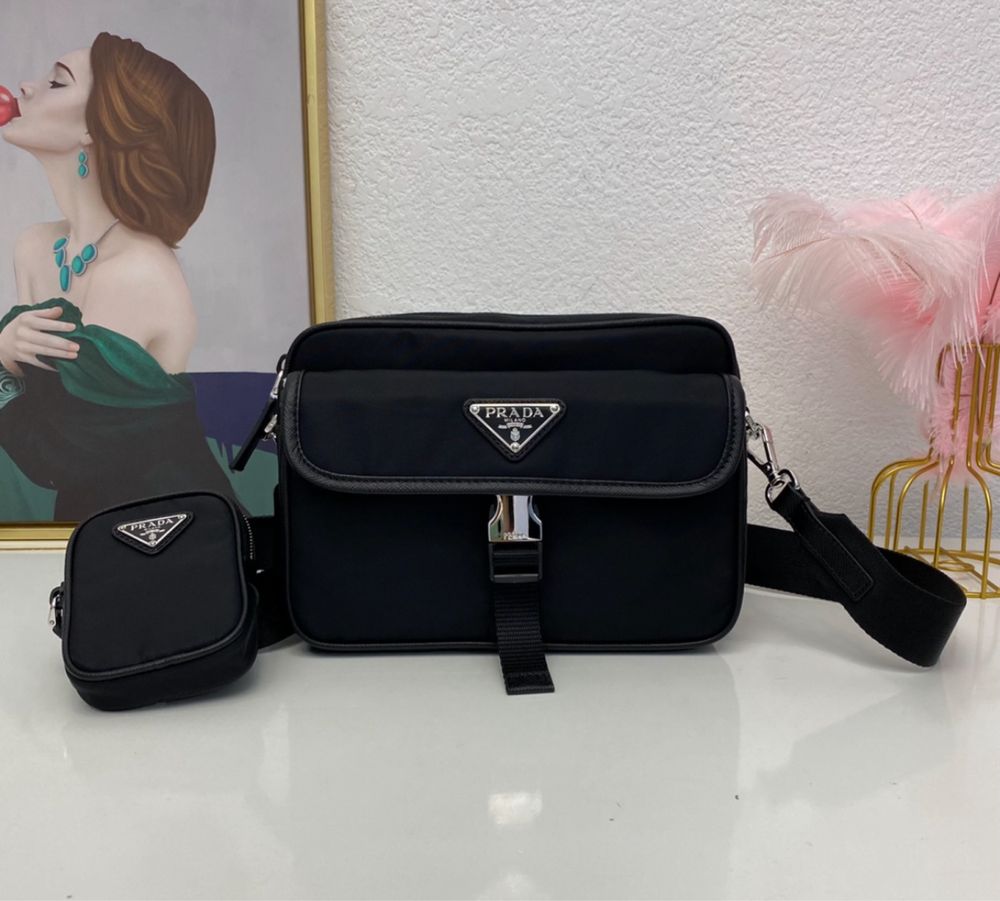 Сумка нейлонова Prada з монетницею 2VH133 louis dior чорна чоловіча