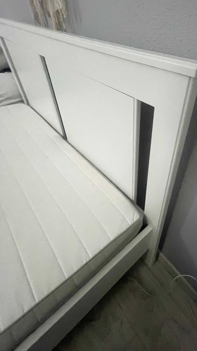 cama com colchao ikea 2 anos uso com protetor incluido