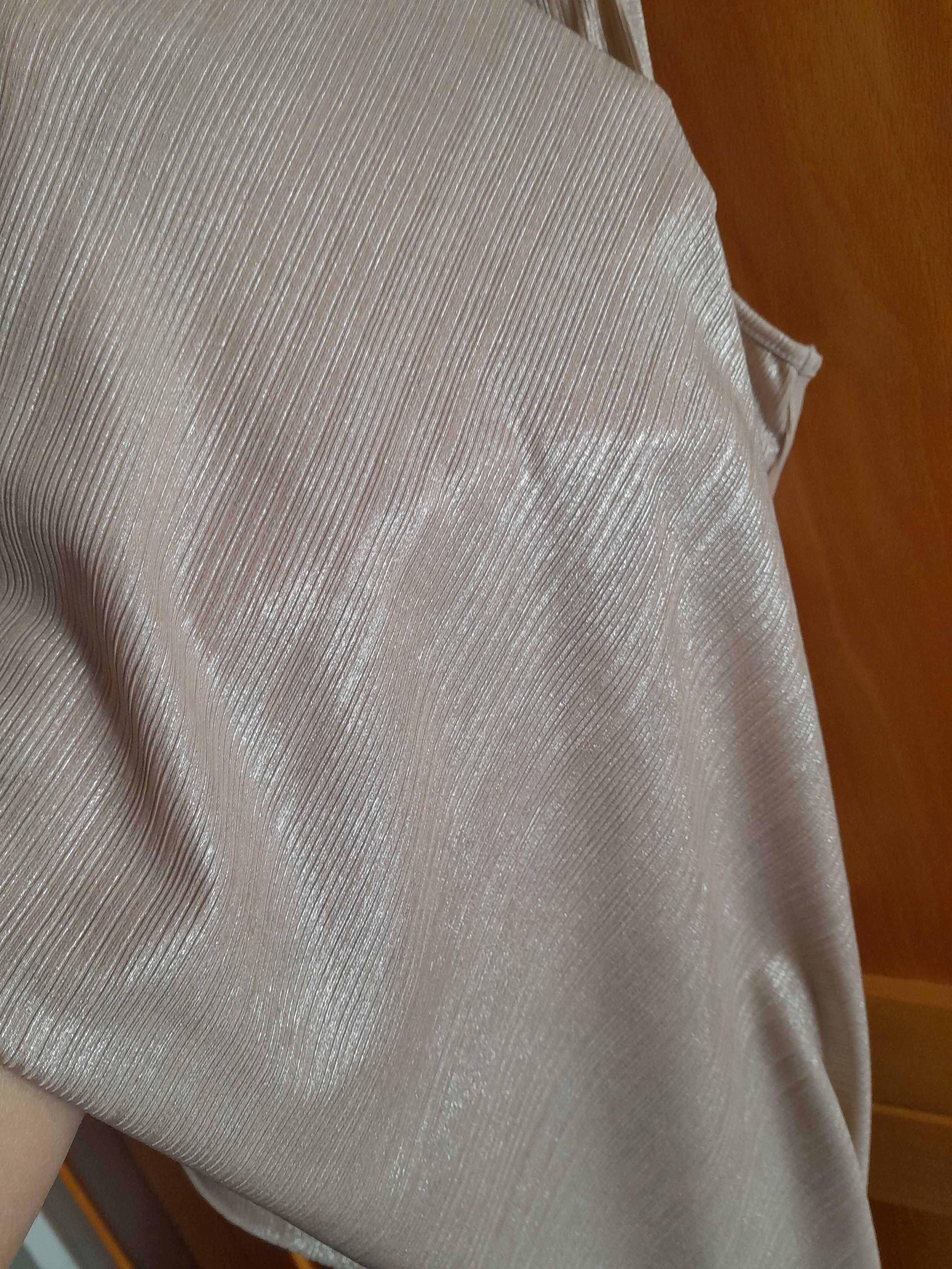 Vestido senhora dourado , M