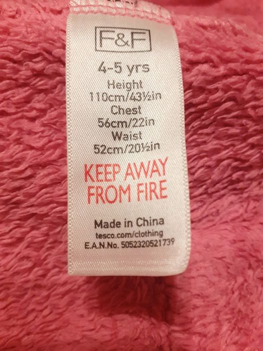 Szlafrok dziewczęcy 110 (4-5 lat)