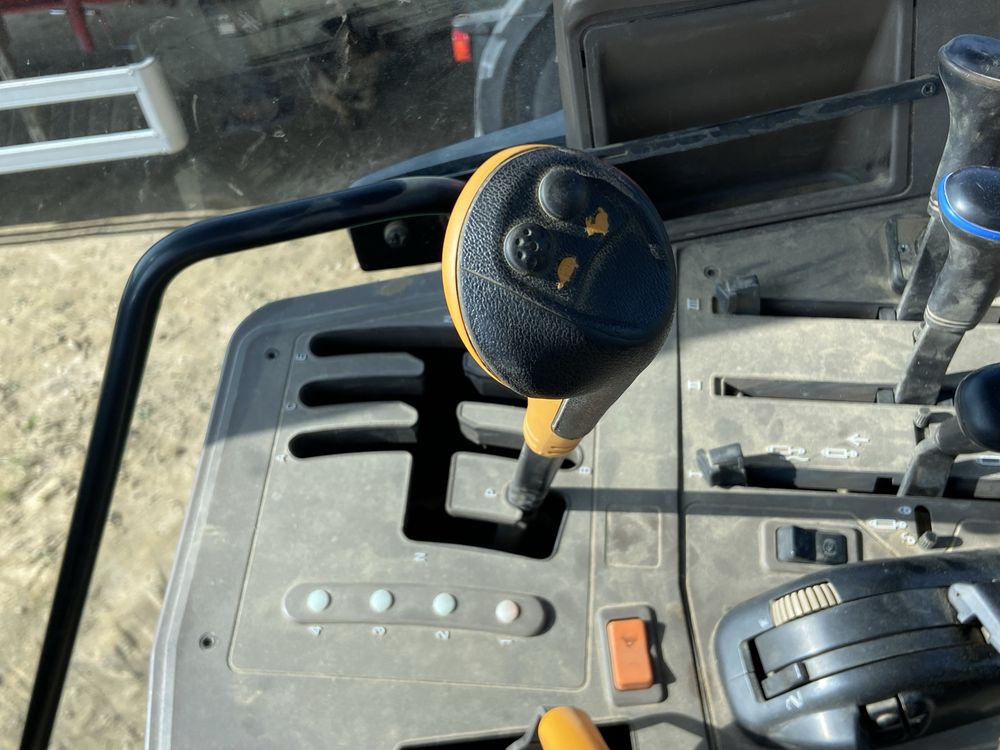 Ciagnik rolniczy John Deere 6430 z ładowaczem