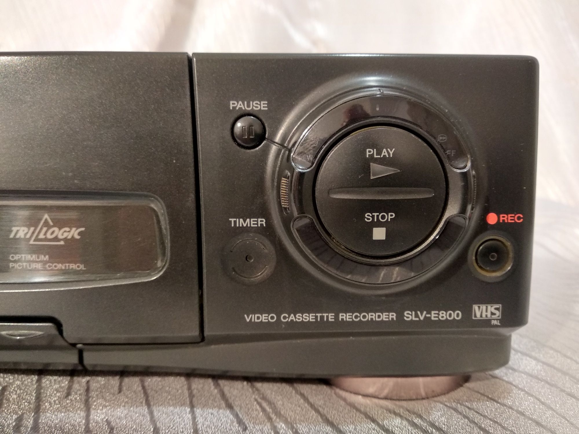 Відеомагнітофон Sony SLV-E800