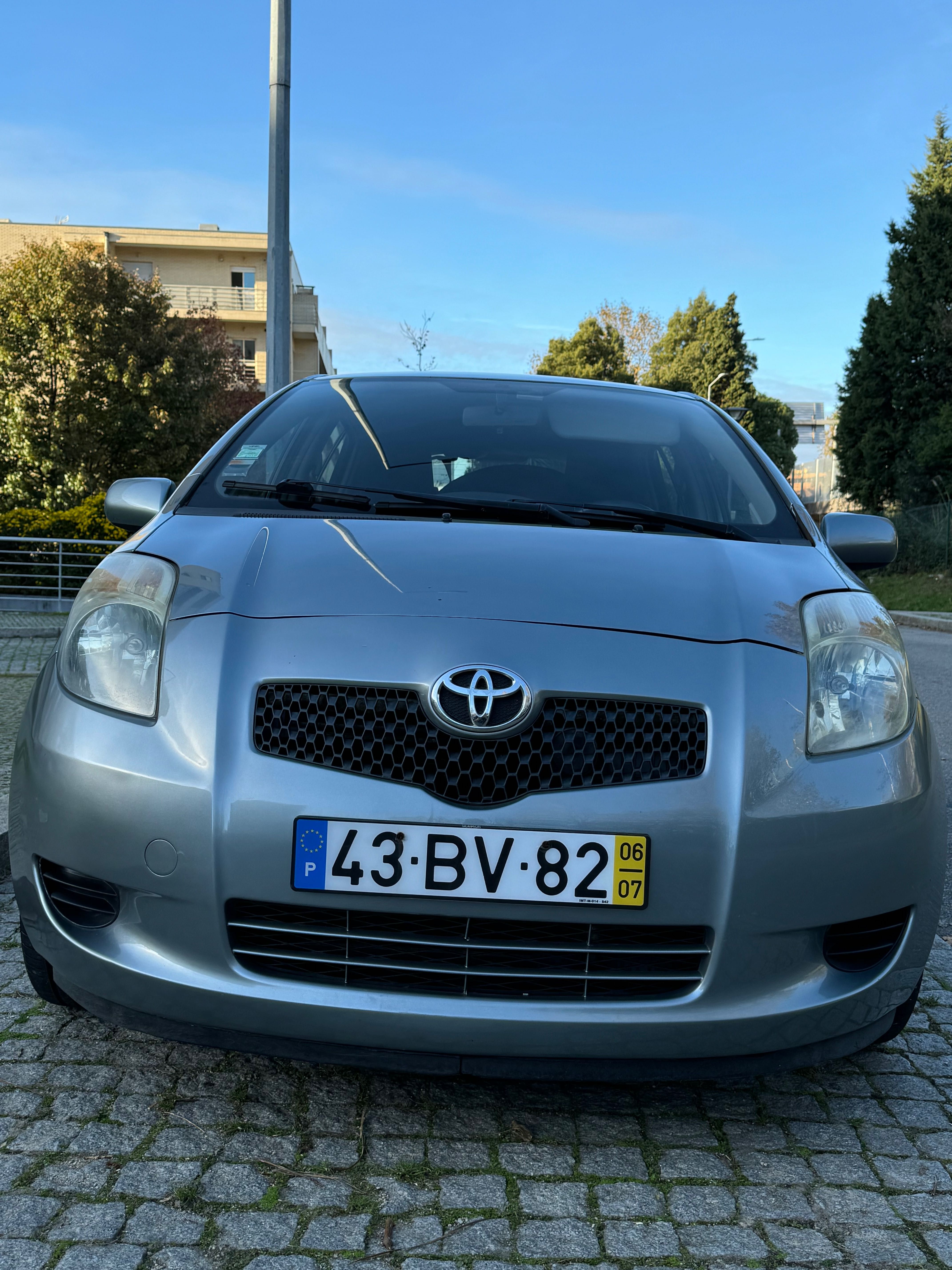 Toyota Yaris com excelente motor 1.4 D4D