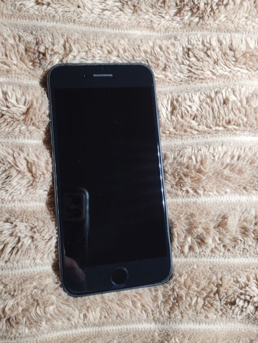 iphone se 2022 3,96%,64gb