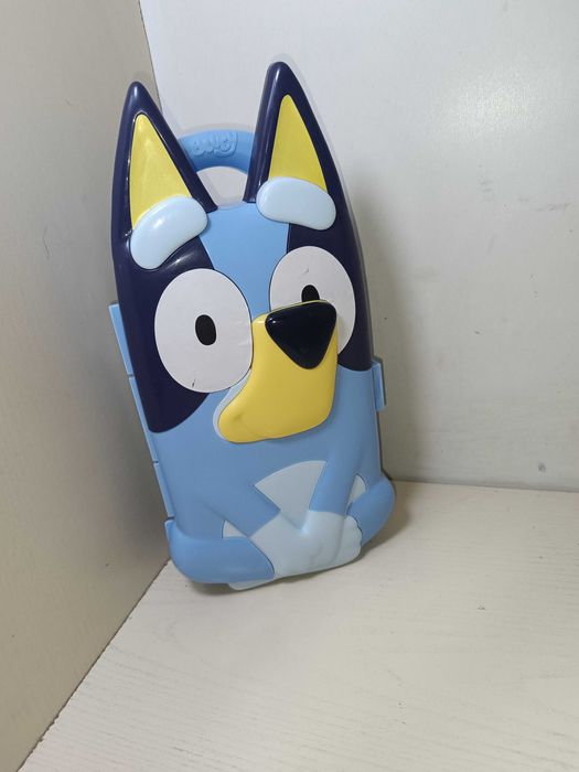 Різноманітні іграшки для дітей