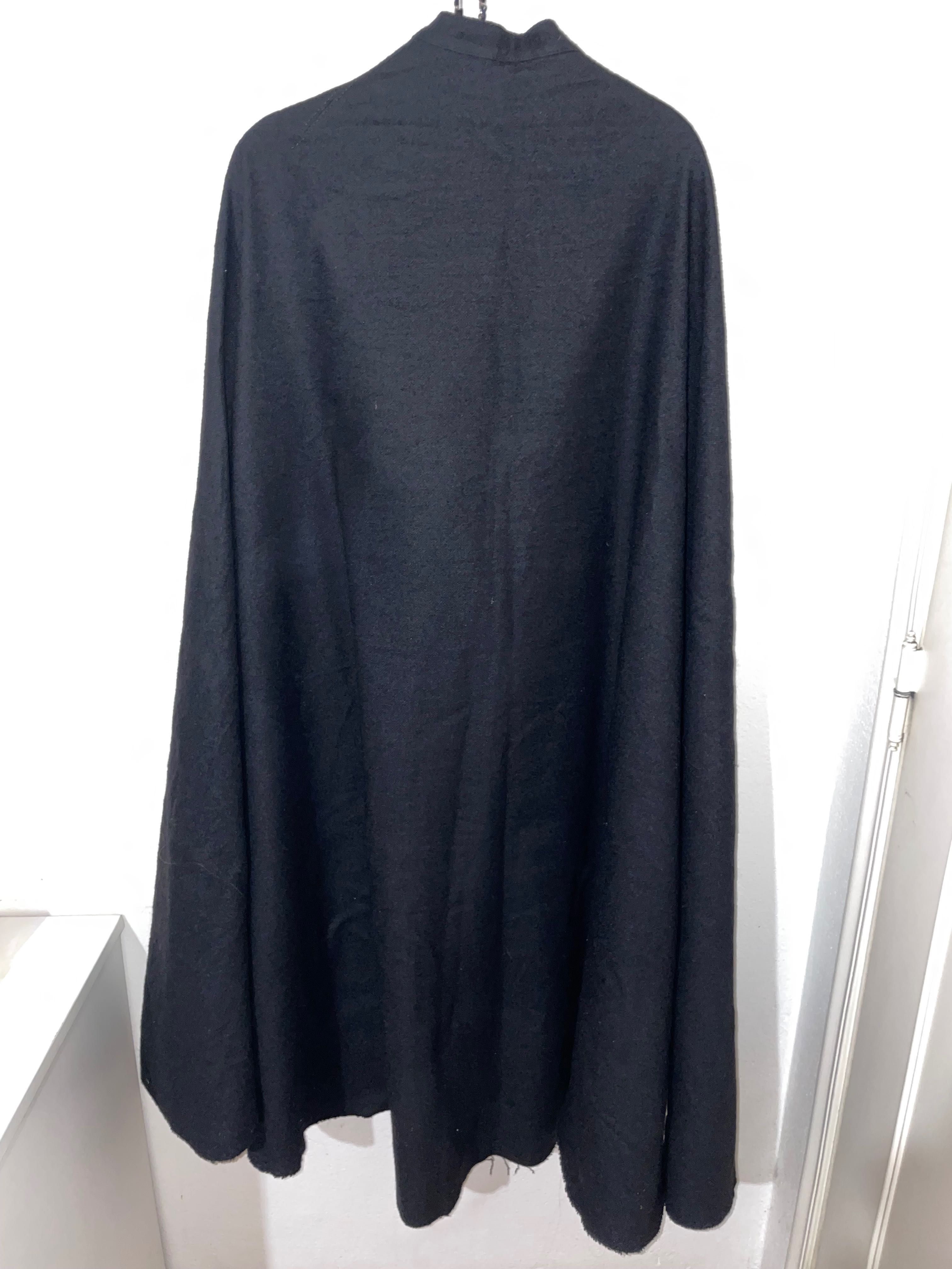 Capa Traje Académico Nova