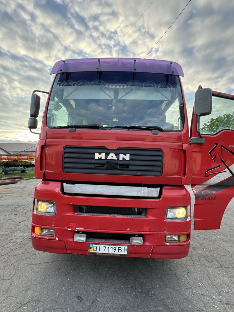 Вантажний автомобіль MAN TGA 26.430