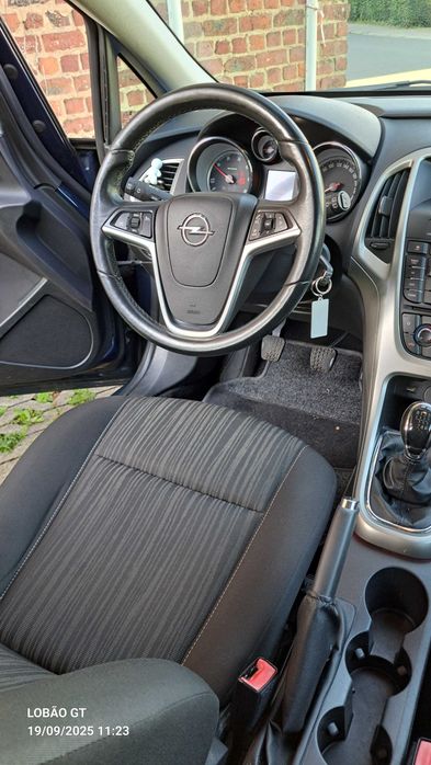 ASTRA J HATCH 1.7 BÉLGICA