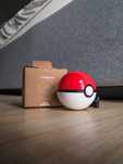 Etui na Galaxy Buds2 Pro, Poké Ball Cover