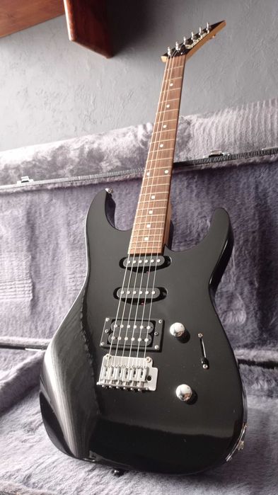 Jackson JS20 BLK Dinky + Futerał