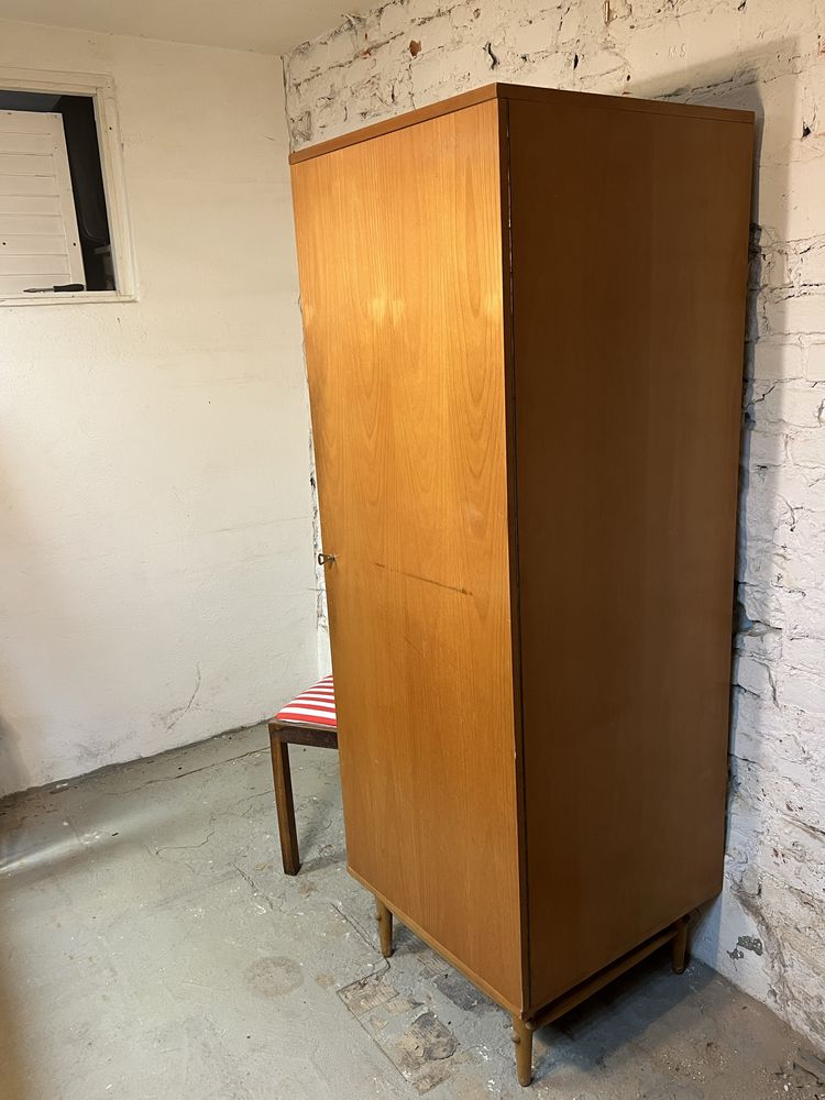 Piekna szafa jednodrzwiowa WFM prl vintage retro