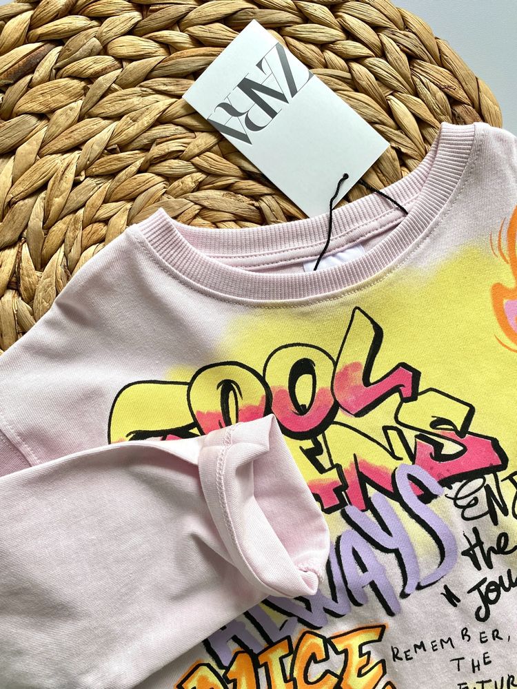 Реглан ZARA лонглів з графіті на 6, 7 р - 122 см