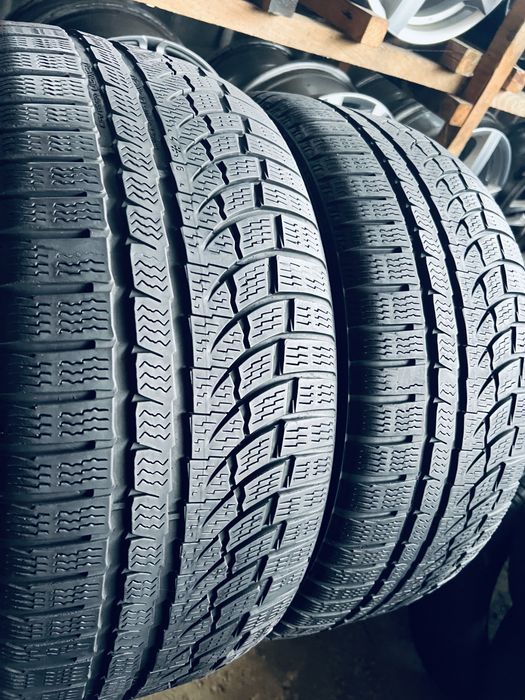 Шини Резина Зимові 23Рік 235 40 19 Nokian WR A4  2шт
