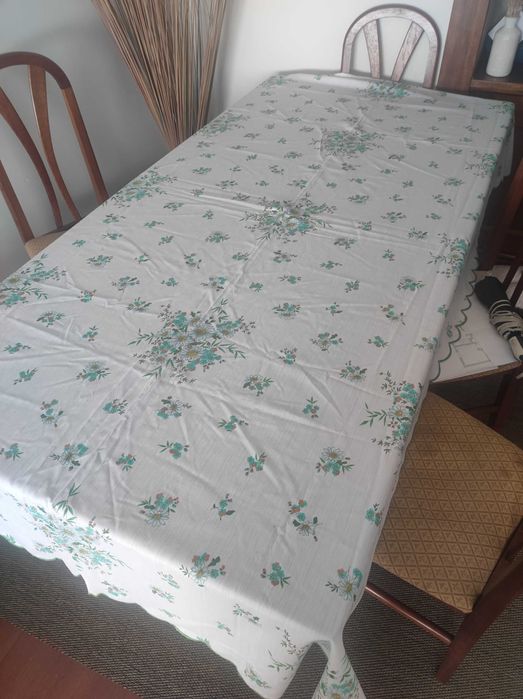 Toalha de mesa e guardanapos