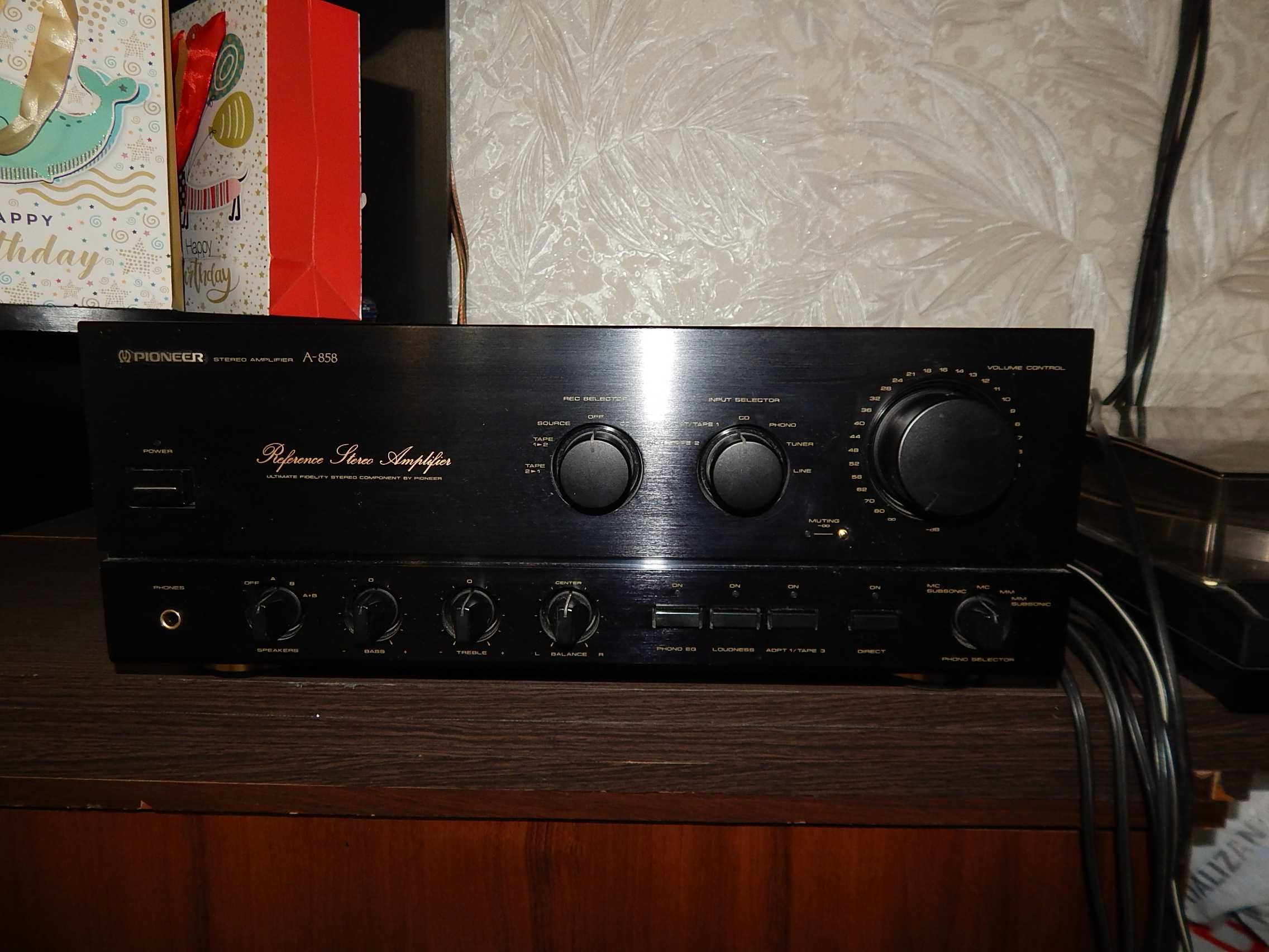 Підсилювач Pioneer A 858.