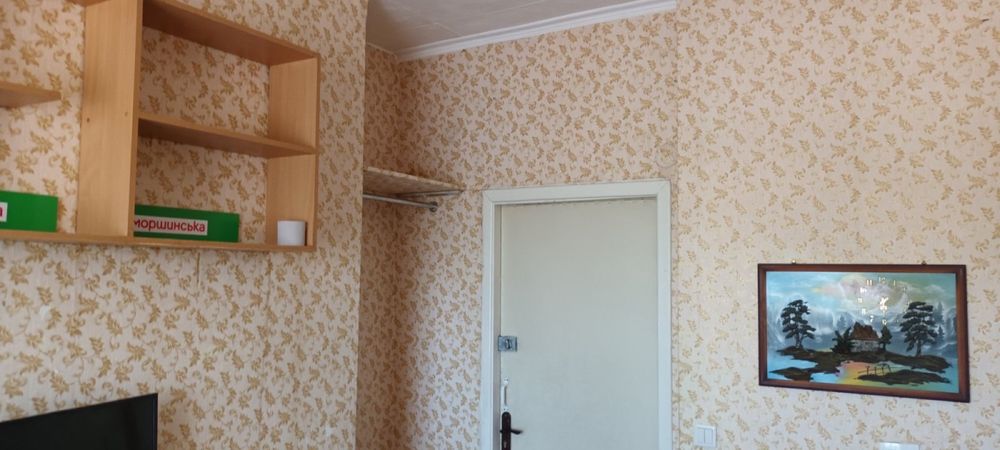 Продам комнату в коммунальной квартире