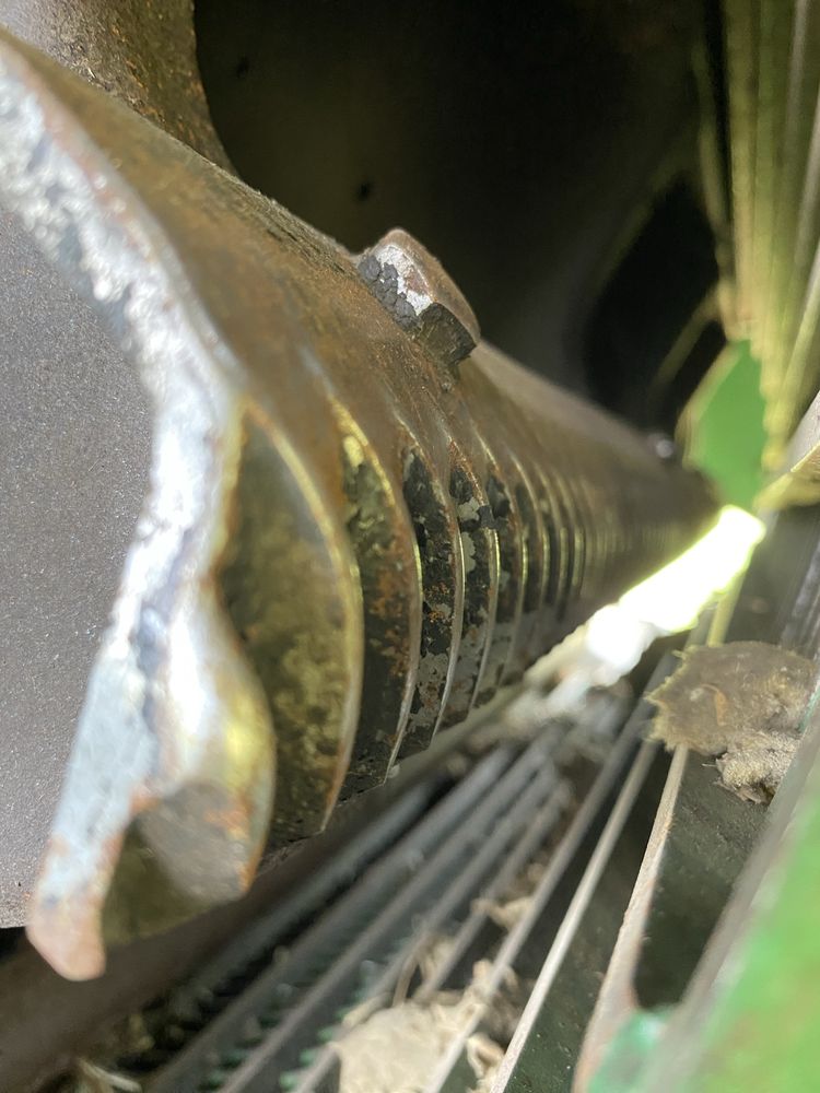 ПРОДАЄТЬСЯ John Deere 952 зі січкарнею