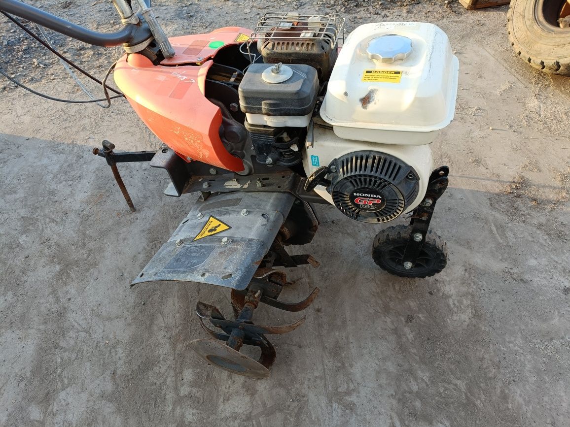 glebogryzarka Husqvarna TF536