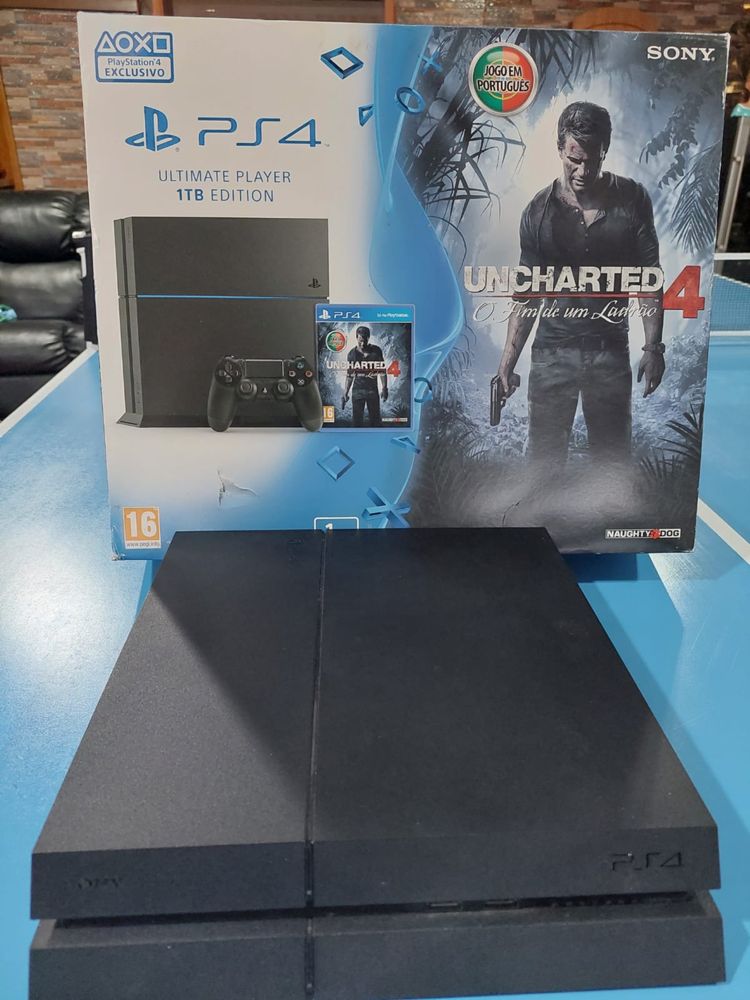 PlayStation 4 1TB + Jogos