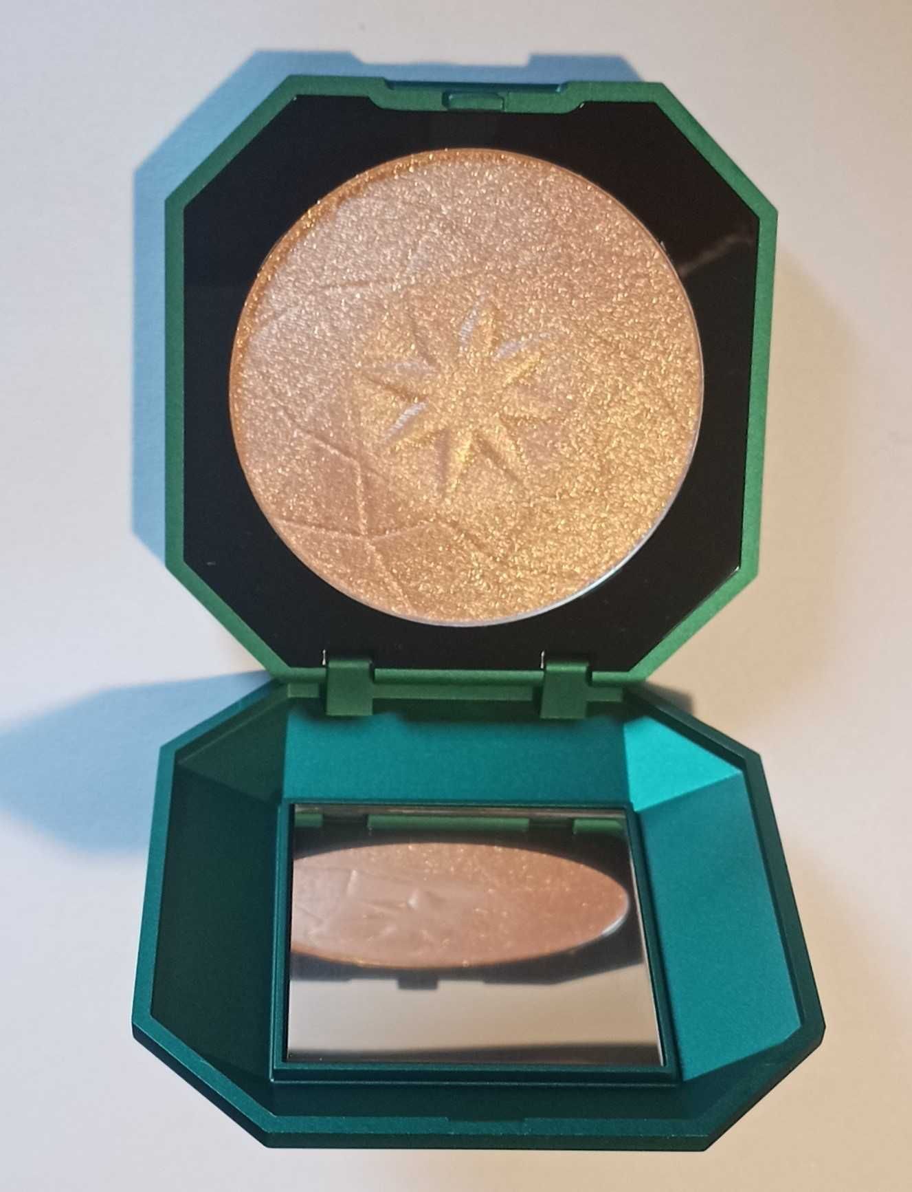 MAQUILAGEM ILUMINADOR EM PO
