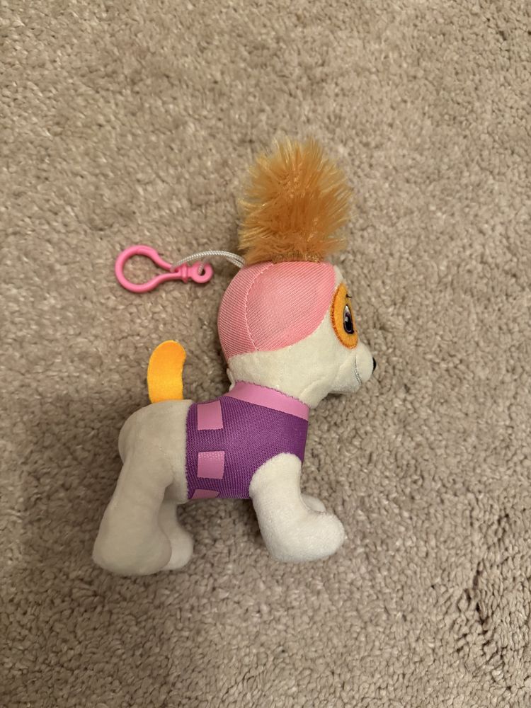 Paw Patrol Psi Patrol Sky maskotka breloczek wysokość 12cm.